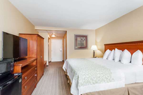 - Days Inn Bradley Airport Windsor Locks