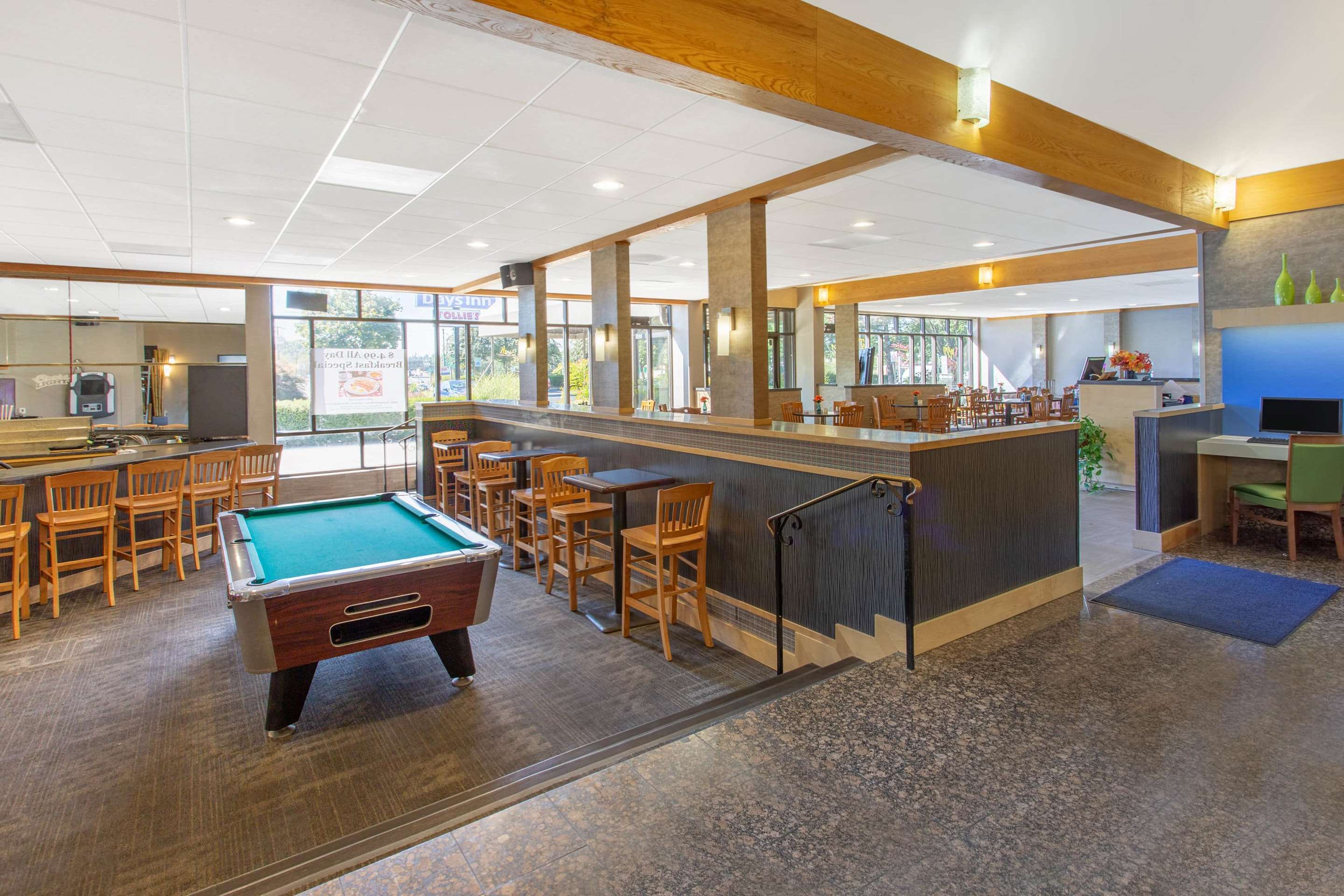 Restaurant | Days Inn by Wyndham Lanham Washington DC