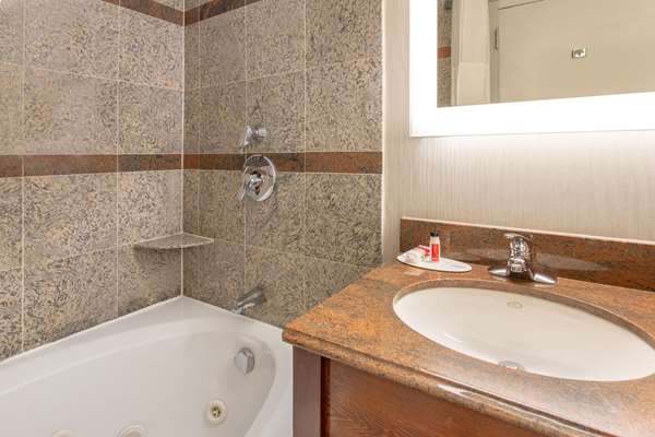  - Days Inn Lanham - I-95 & I-495, Exit 20