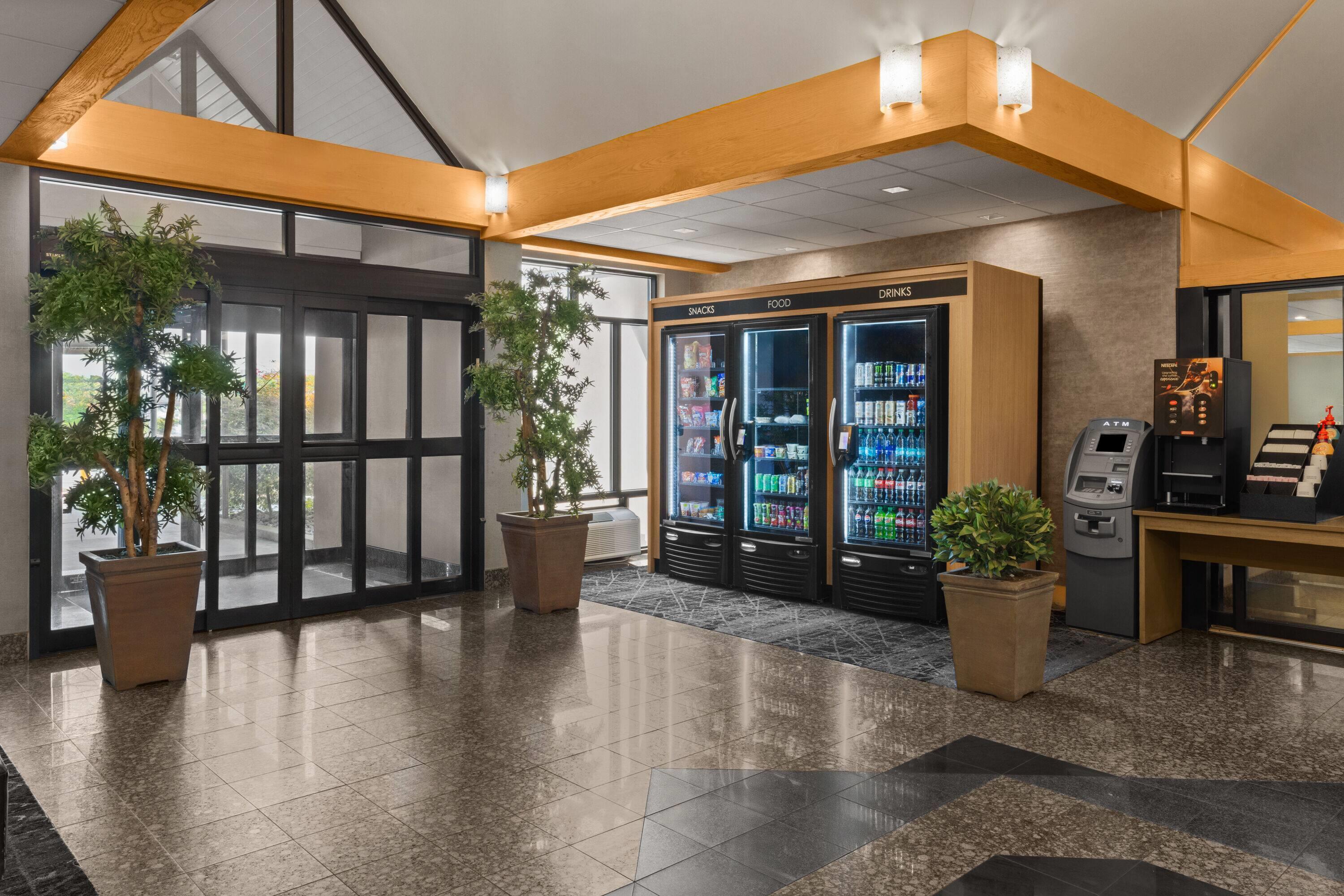 Lobby | Days Inn by Wyndham Lanham Washington DC