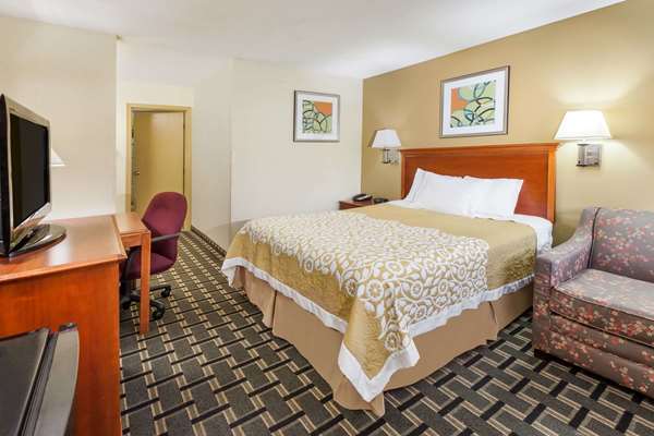  - Days Inn Kent - I-76, Exit 33