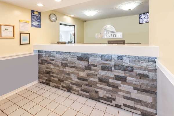  - Days Inn Kent - I-76, Exit 33