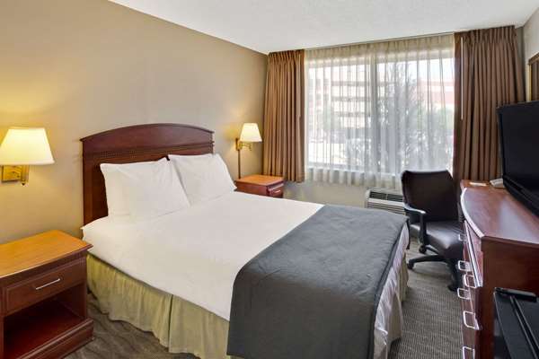  - Days Inn Silver Spring