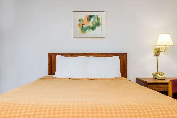  - Days Inn Mt Sterling - I-64, Exit 110