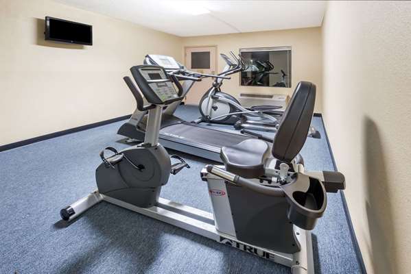 Fitness/ Exercise Room - Days Inn South Lexington - I-75, Exit 104