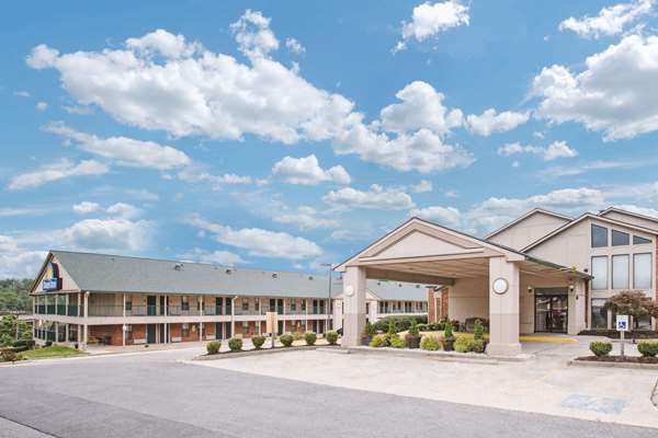 Exterior view - Days Inn Wytheville - I-77 & I-81, Exit 73