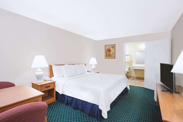  - Days Inn Wytheville - I-77 & I-81, Exit 73