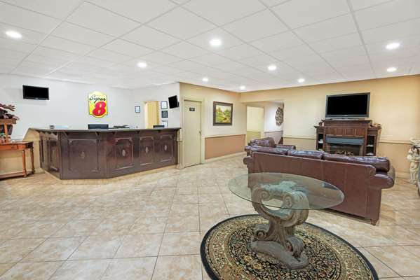  - Super 8 Hotel Cambridge