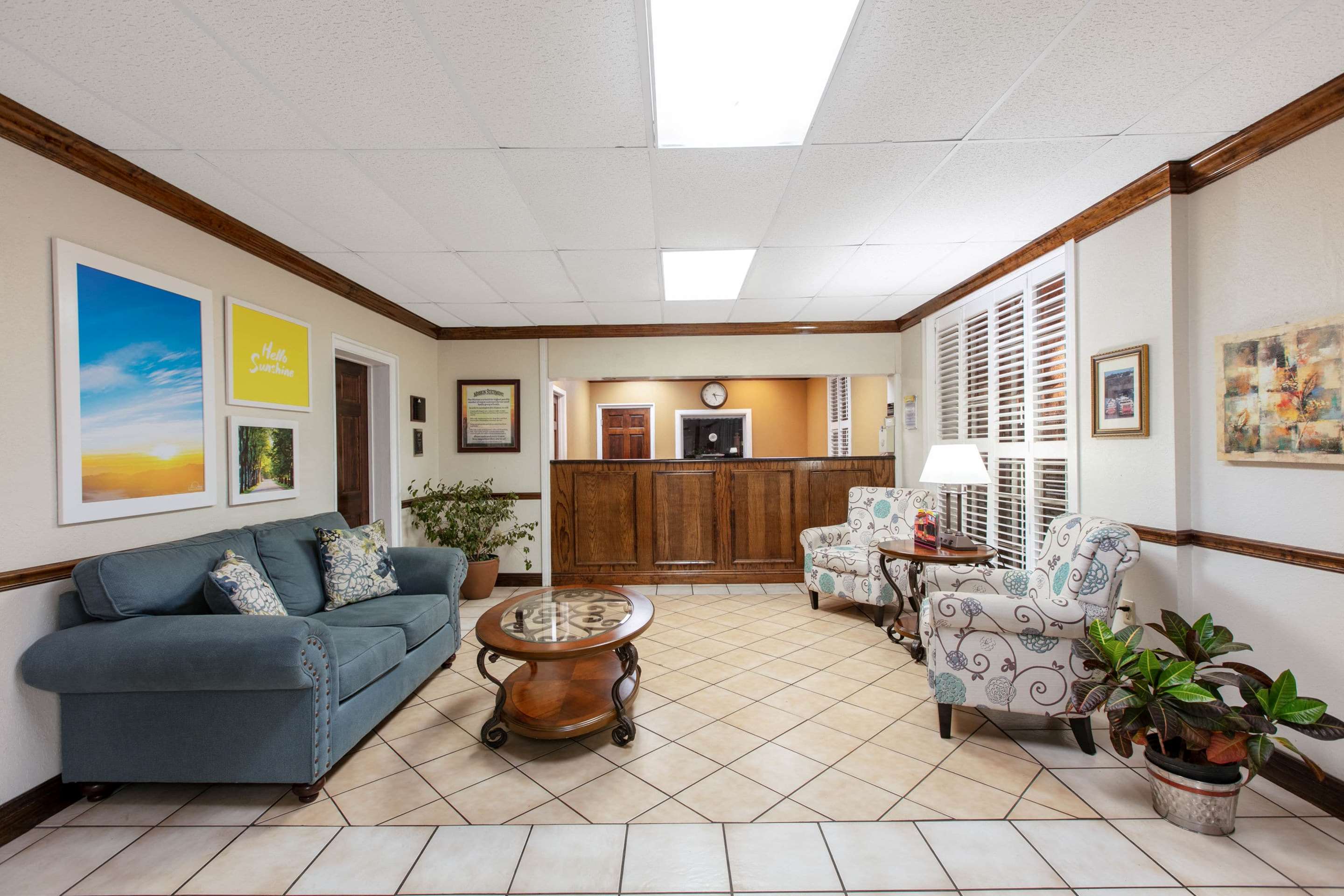 Lobby | Days Inn by Wyndham Natchez