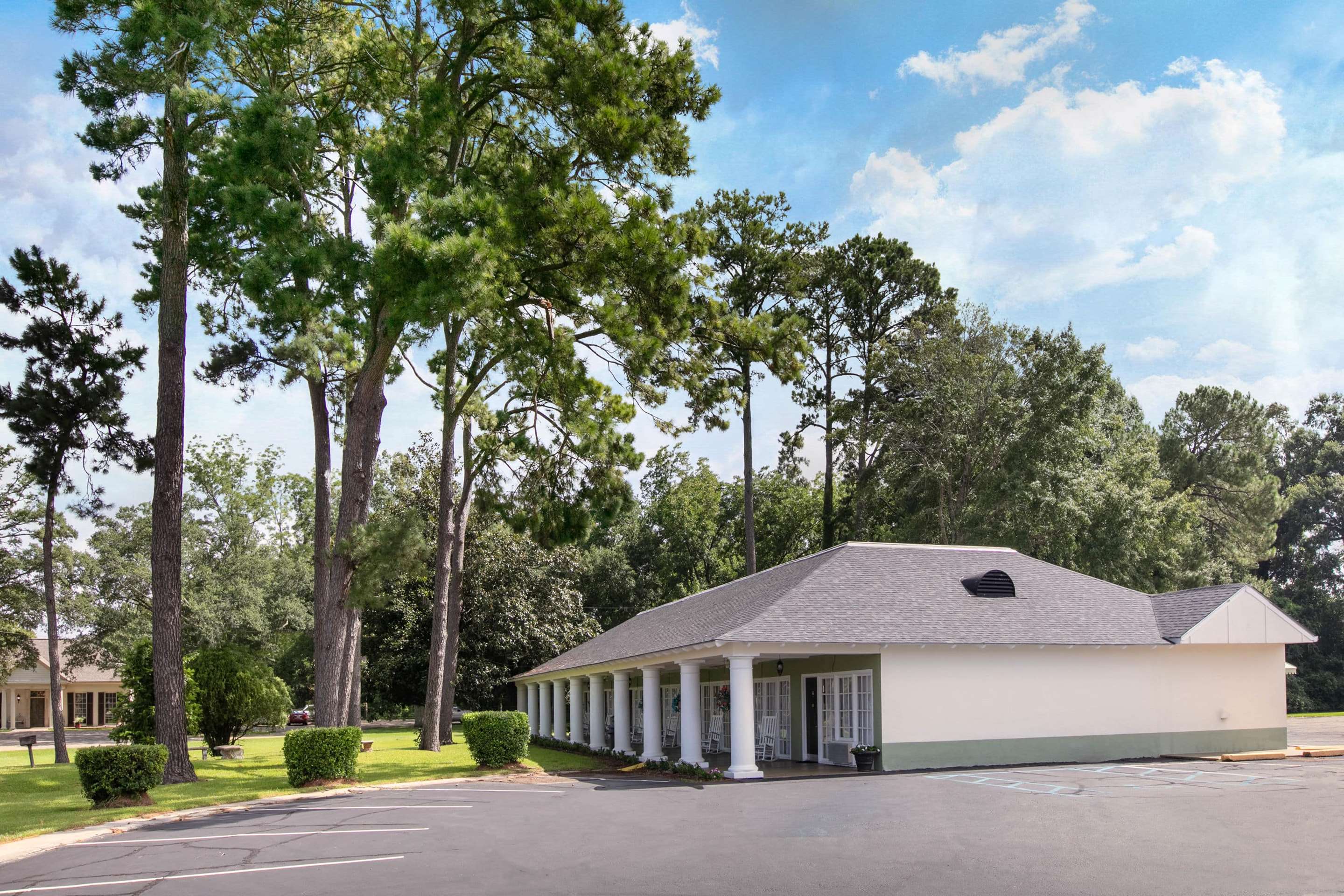 Exterior | Days Inn by Wyndham Natchez