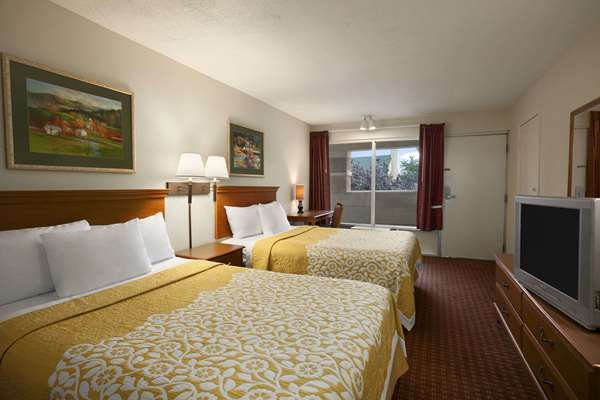  - Days Inn Alexandria - I-395, Exit 3 & 3B