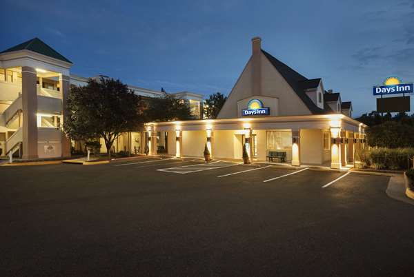 Exterior view - Days Inn Alexandria - I-395, Exit 3 & 3B