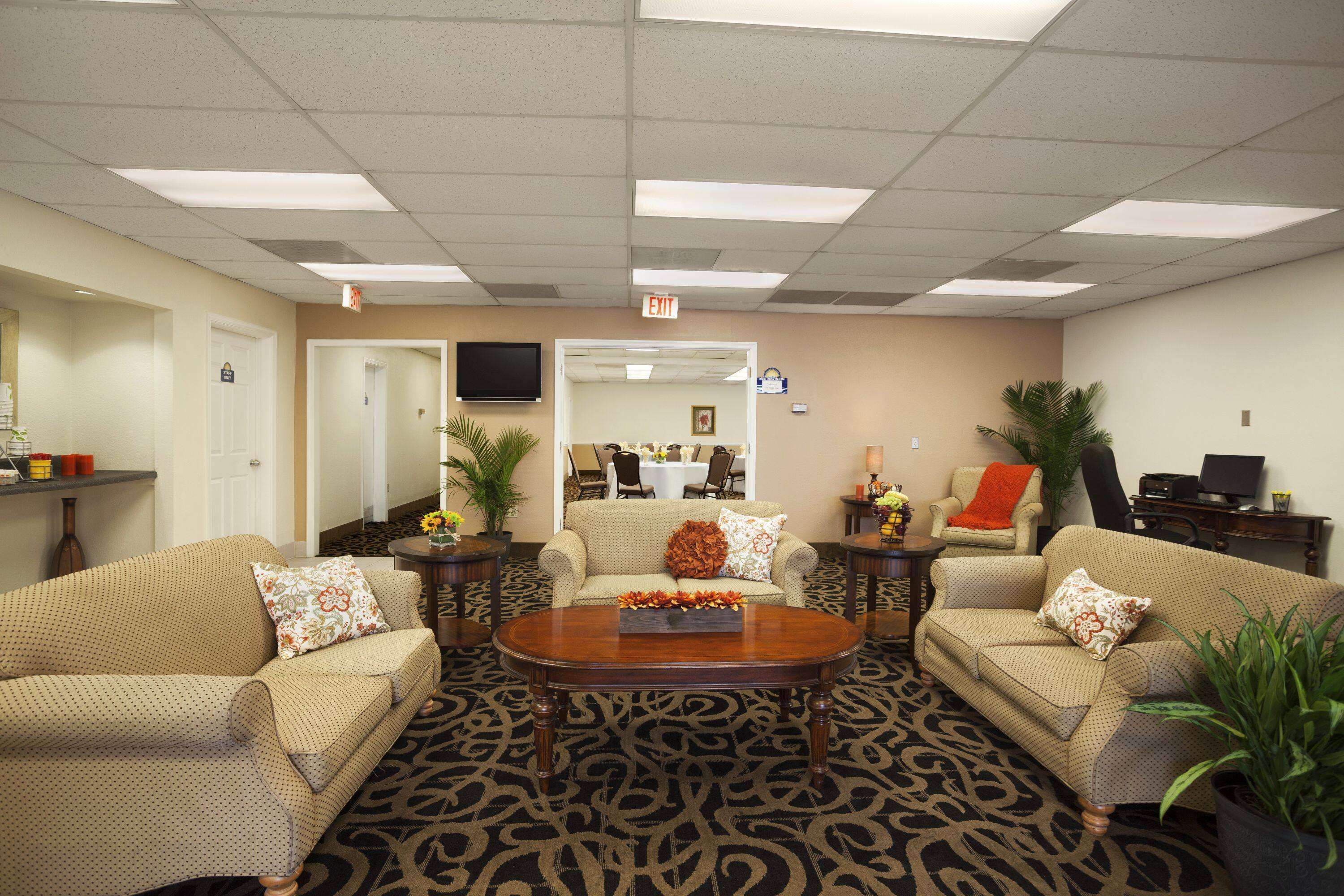 Days Inn by Wyndham WestEnd Alexandria,VA Washington DC Area