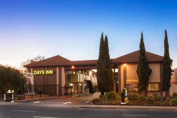 Exterior view - Days Inn Pinole - I-80, Exit 21