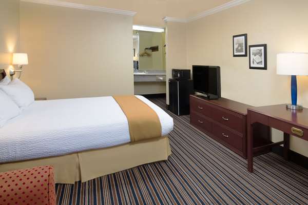  - Days Inn Pinole - I-80, Exit 21