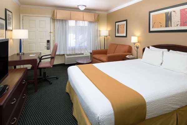  - Days Inn Pinole - I-80, Exit 21
