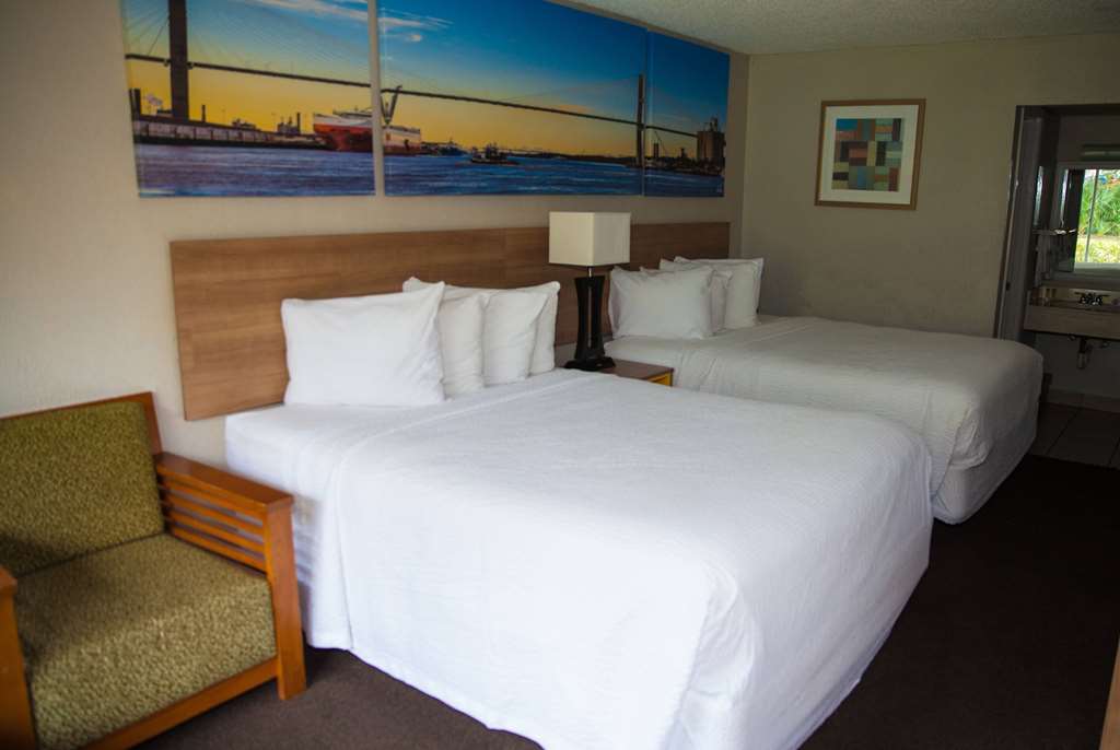 DAYS INN BY WYNDHAM COCOA CRUISEPOR-guestroom-Guest Room,On-Site.jpg
