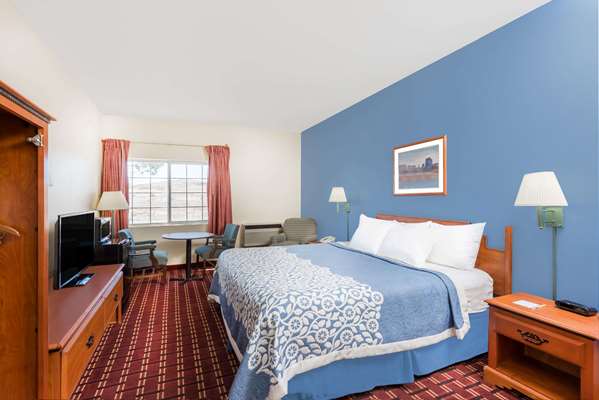  - Days Inn & Suites Lordsburg - I-10, Exit 20