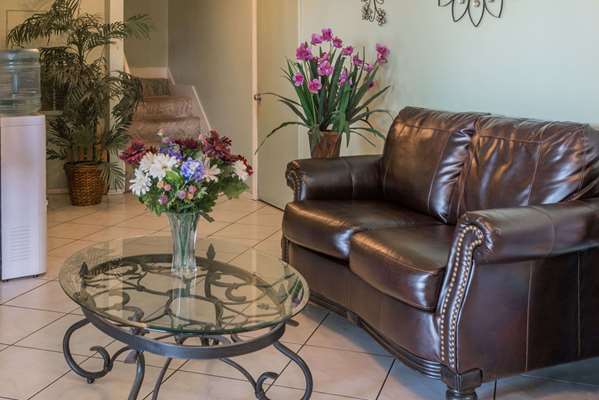  - Days Inn San Marcos - I-35, Exit 205