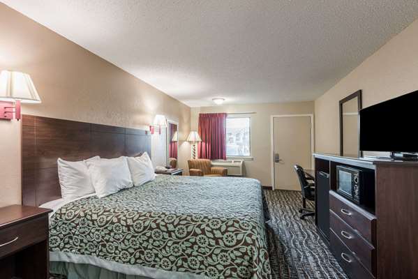  - Days Inn San Marcos - I-35, Exit 205