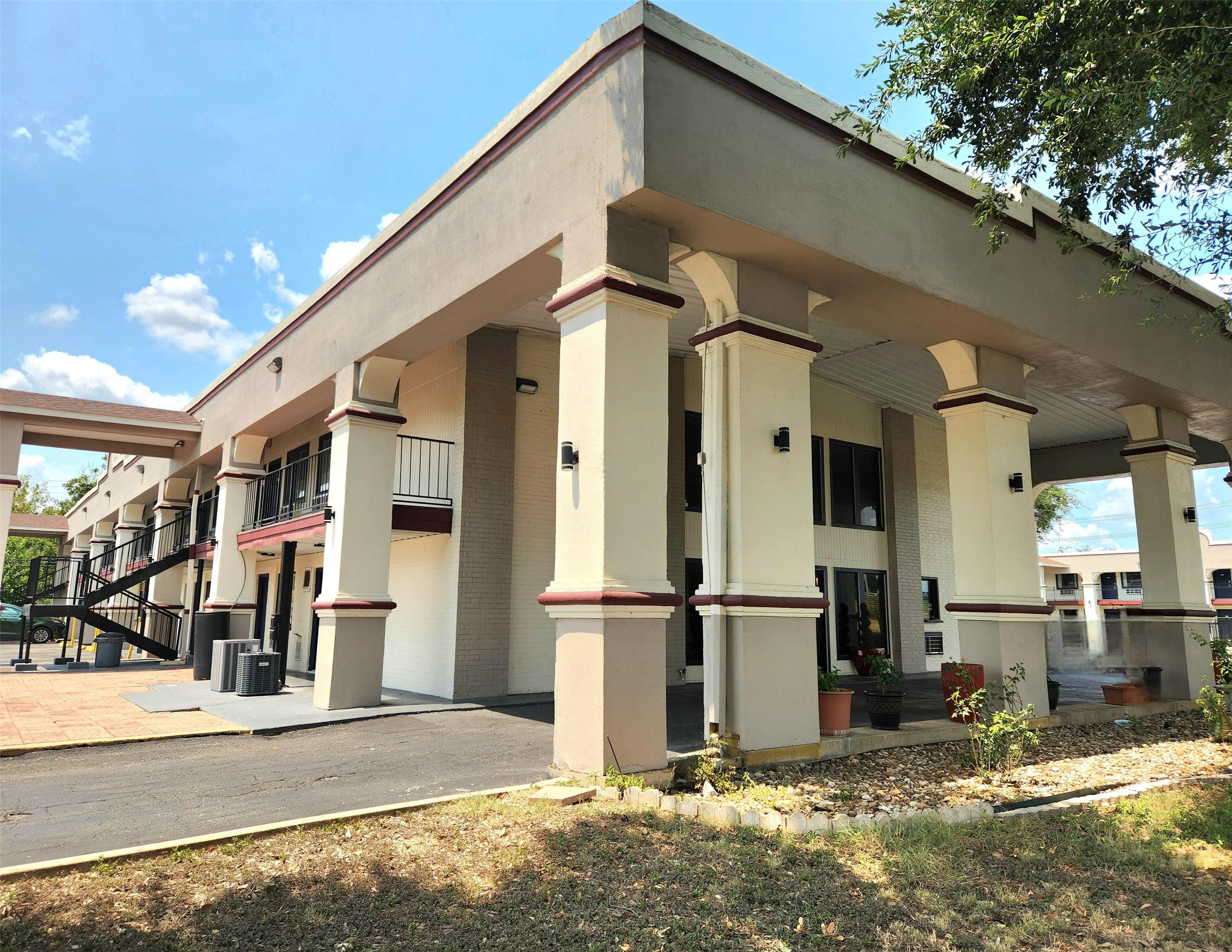 Exterior | Days Inn by Wyndham San Marcos