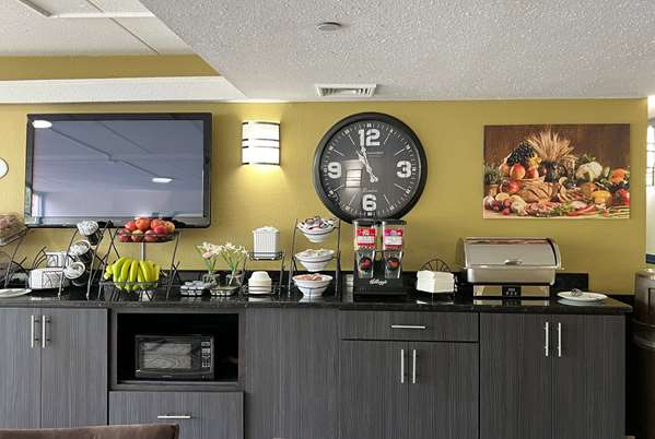  - Baymont Inn & Suites Addison - I-290, Exit 10