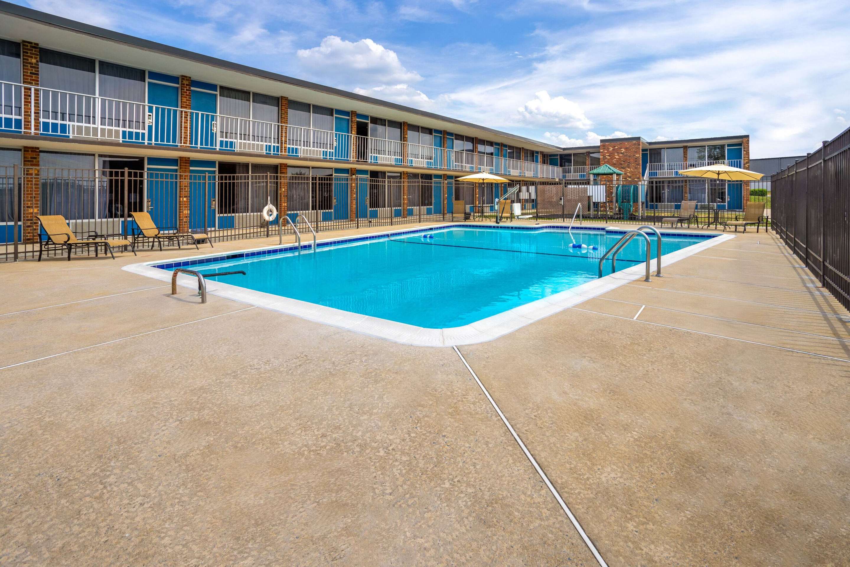 Pool - indoor | Days Inn of Frederick by Wyndham