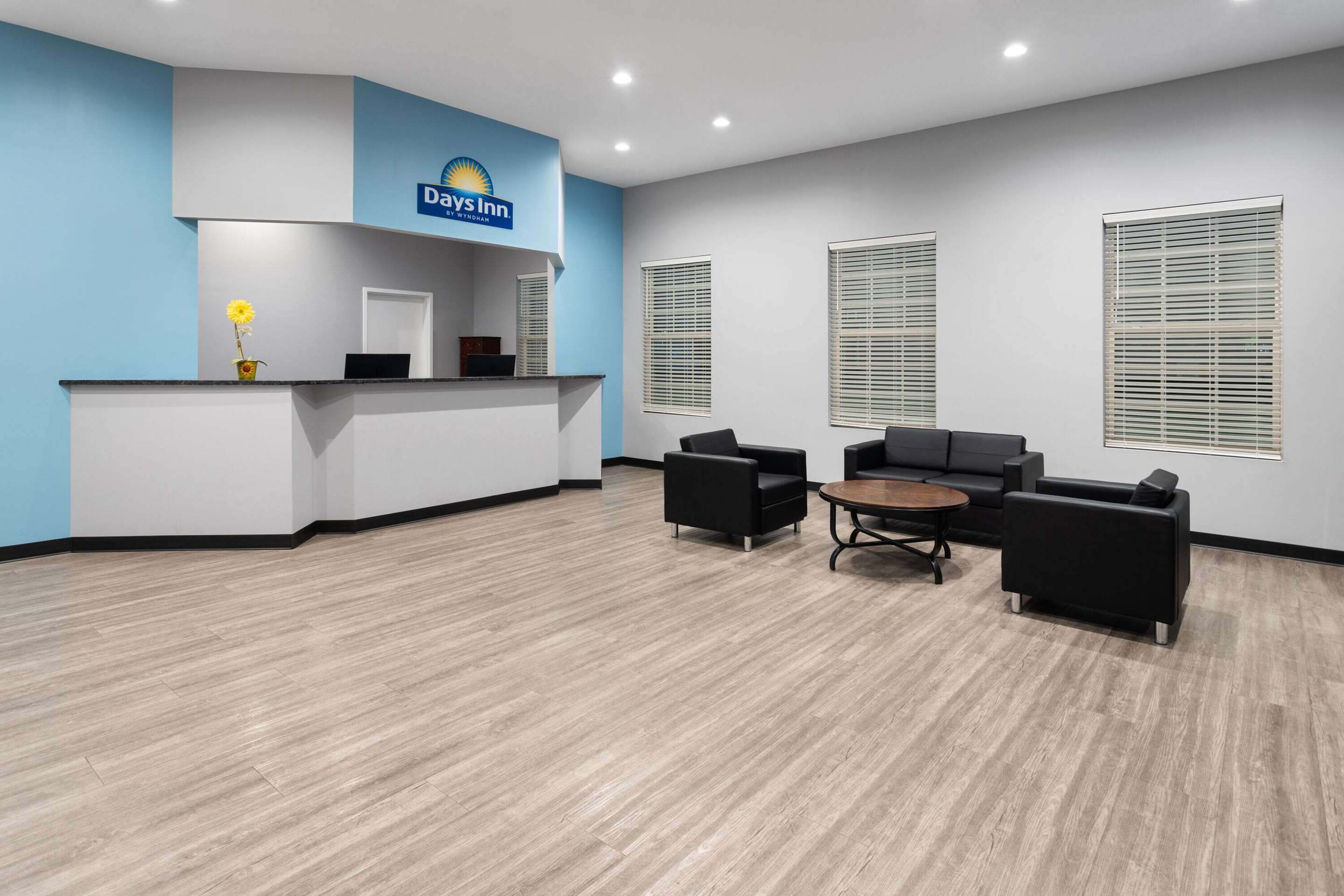 Lobby | Days Inn of Frederick by Wyndham
