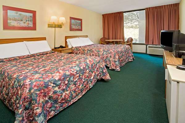  - Days Inn Sharonville - I-275, Exit 46