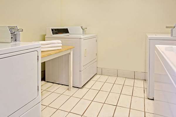  - Days Inn Sharonville - I-275, Exit 46