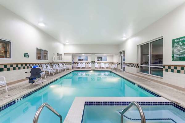 Pool - Days Inn Hershey