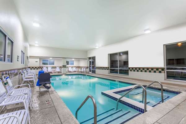 Pool - Days Inn Hershey