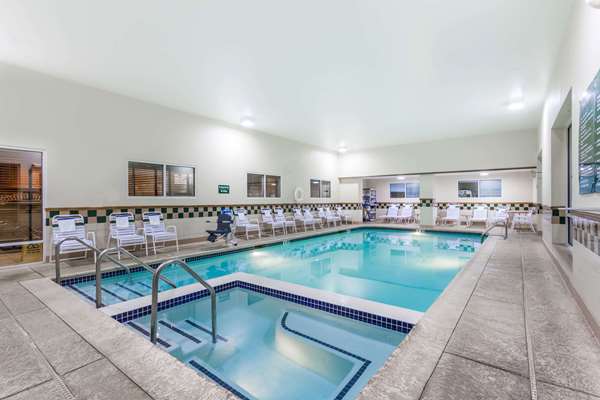 Pool - Days Inn Hershey