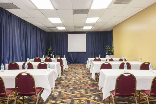  - Days Inn Lafayette - I-10, Exit 101