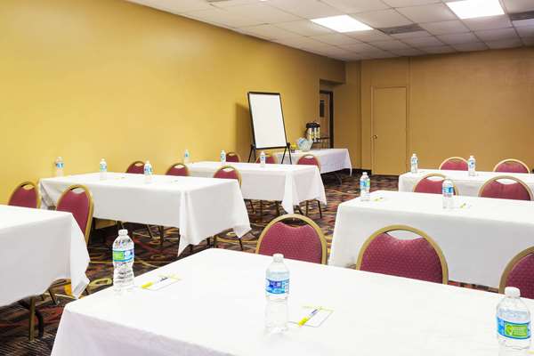  - Days Inn Lafayette - I-10, Exit 101