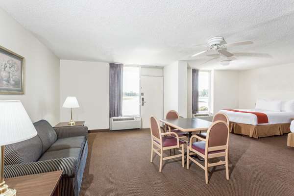  - Days Inn Adel - I-75, Exit 39