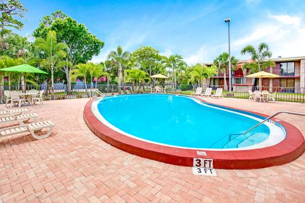 Pool - Days Inn near the Gulf Bradenton