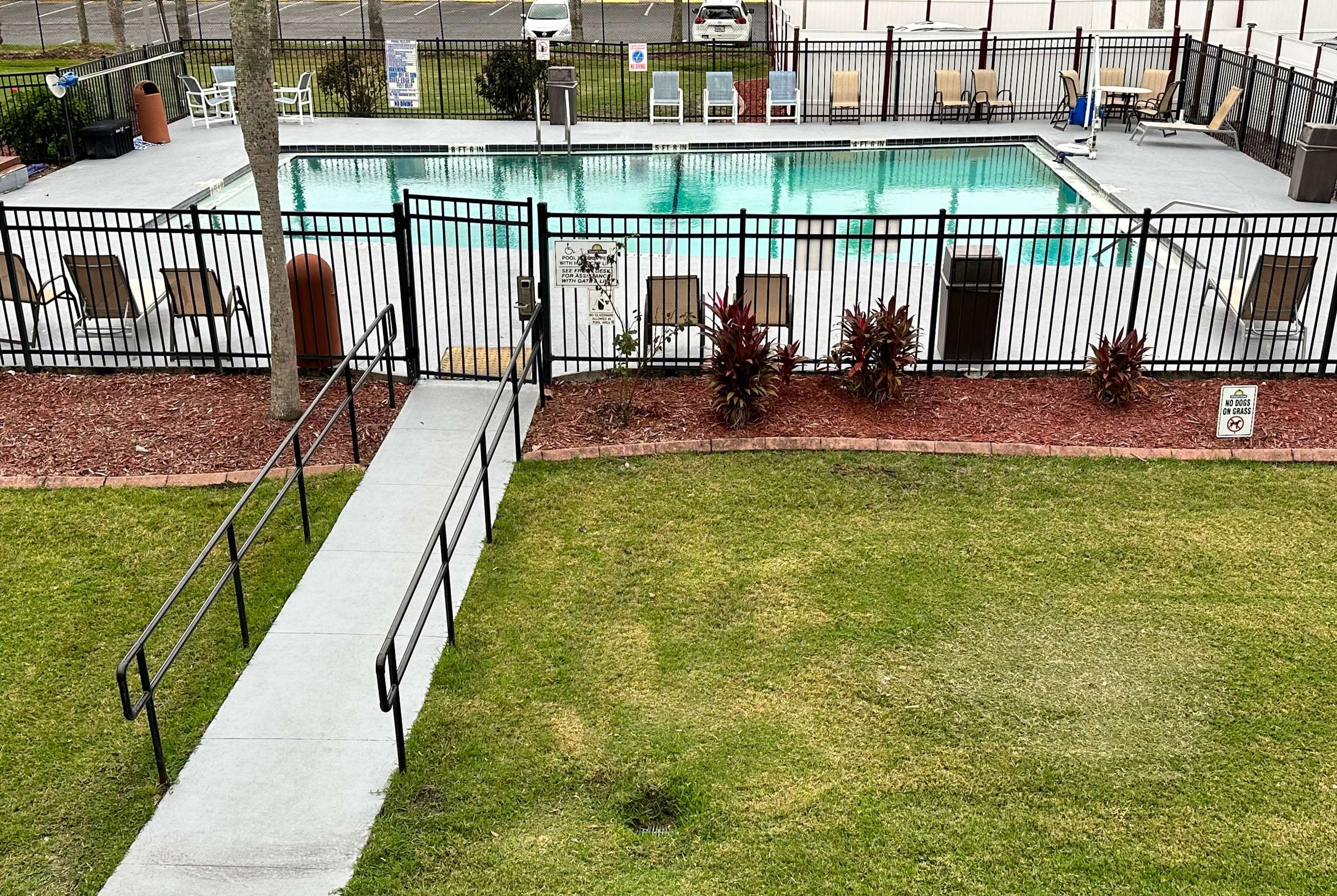 Pool | Days Inn by Wyndham St. Augustine West