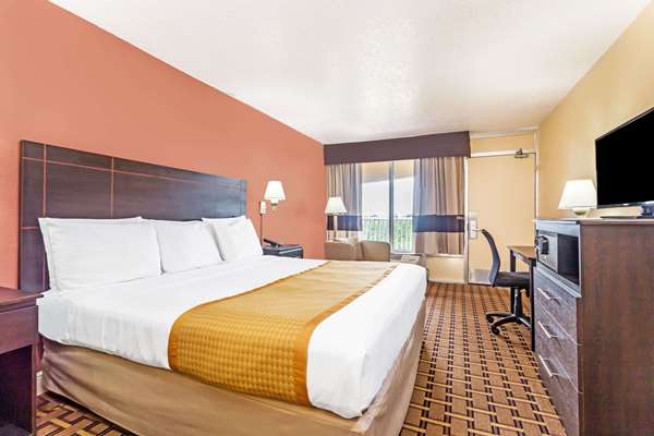  - Days Inn Oakland Park - I-95, Exit 31