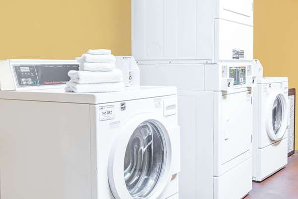  - Days Inn Oakland Park - I-95, Exit 31