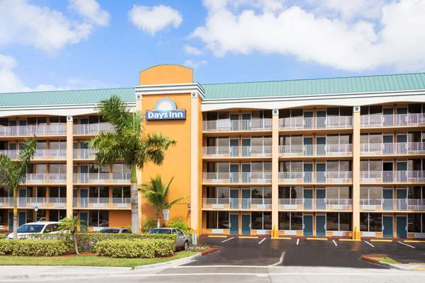Exterior view - Days Inn Oakland Park - I-95, Exit 31