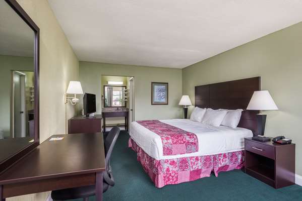  - Days Inn Jellico
