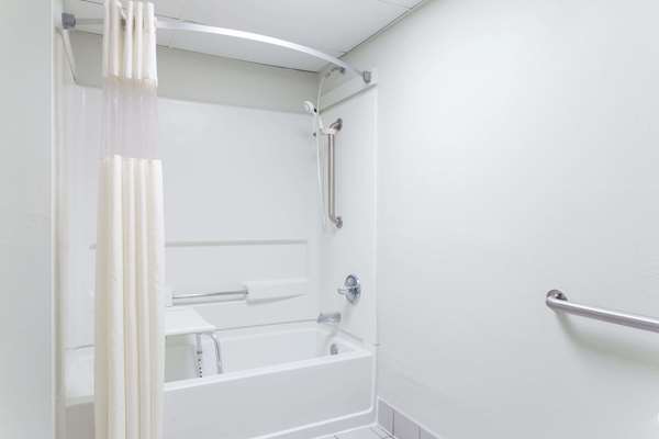  - Days Inn Oceanfront Resort Jekyll Island