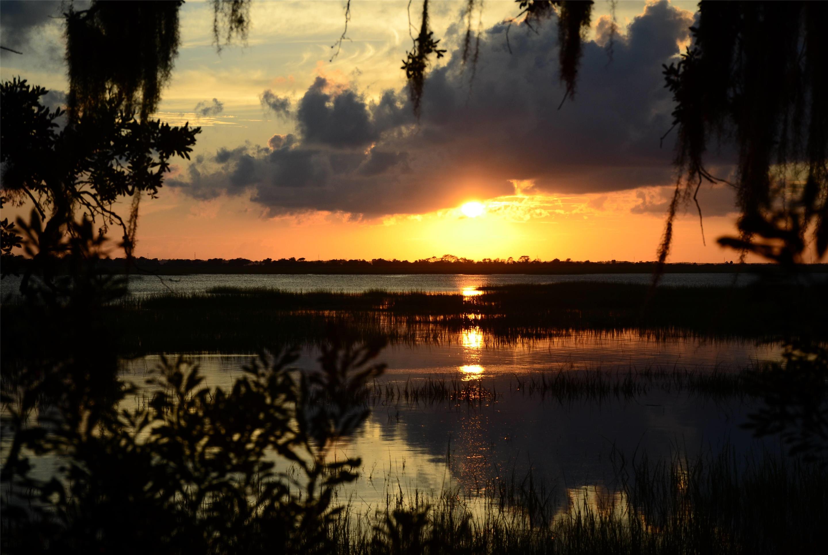 Property amenity | Days Inn & Suites by Wyndham Jekyll Island