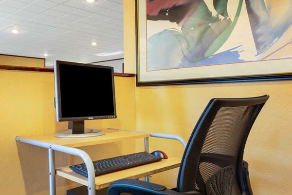 Conference Area - Days Inn Hillsborough