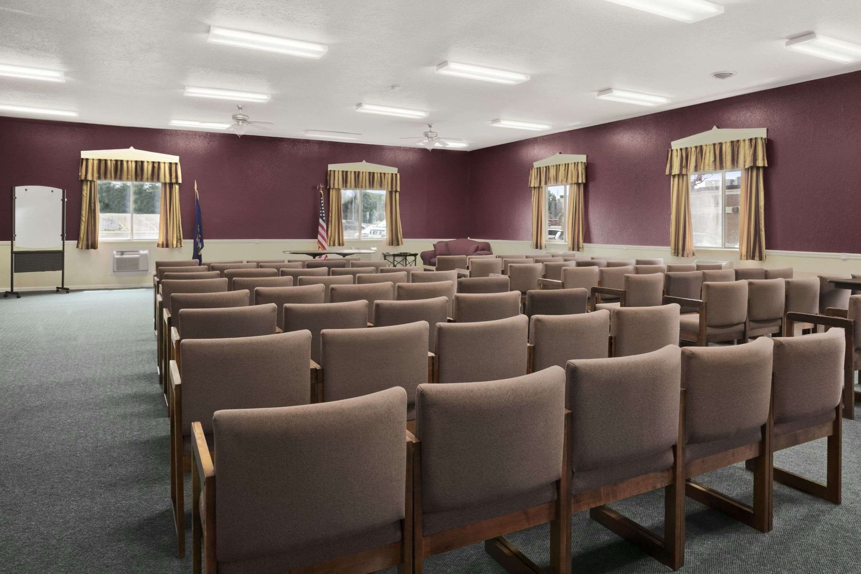 Meeting Room | Days Inn by Wyndham Manistee