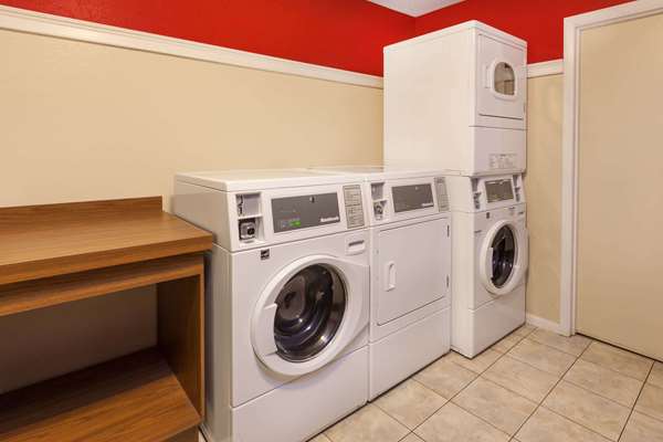 Amenities - Baymont Inn Manistee