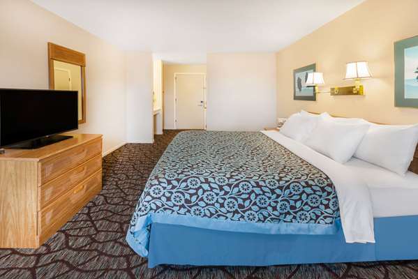  - Baymont Inn Manistee