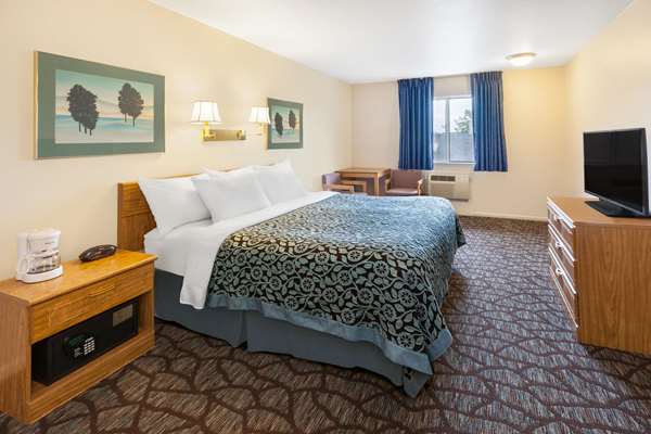  - Baymont Inn Manistee