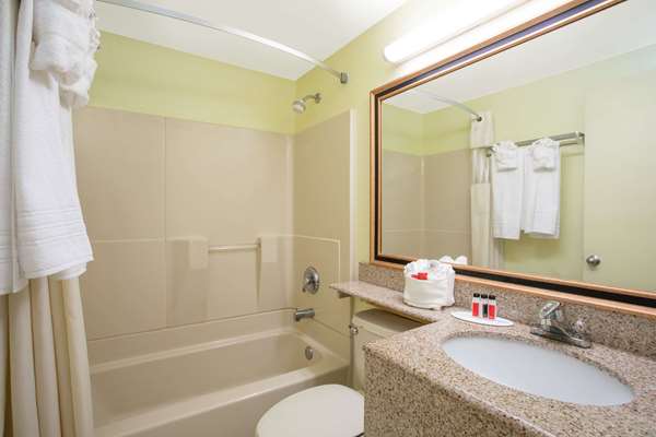  - Days Inn Wrightstown